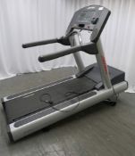 Life Fitness, Model: CLSTINHXK, Treadmill.