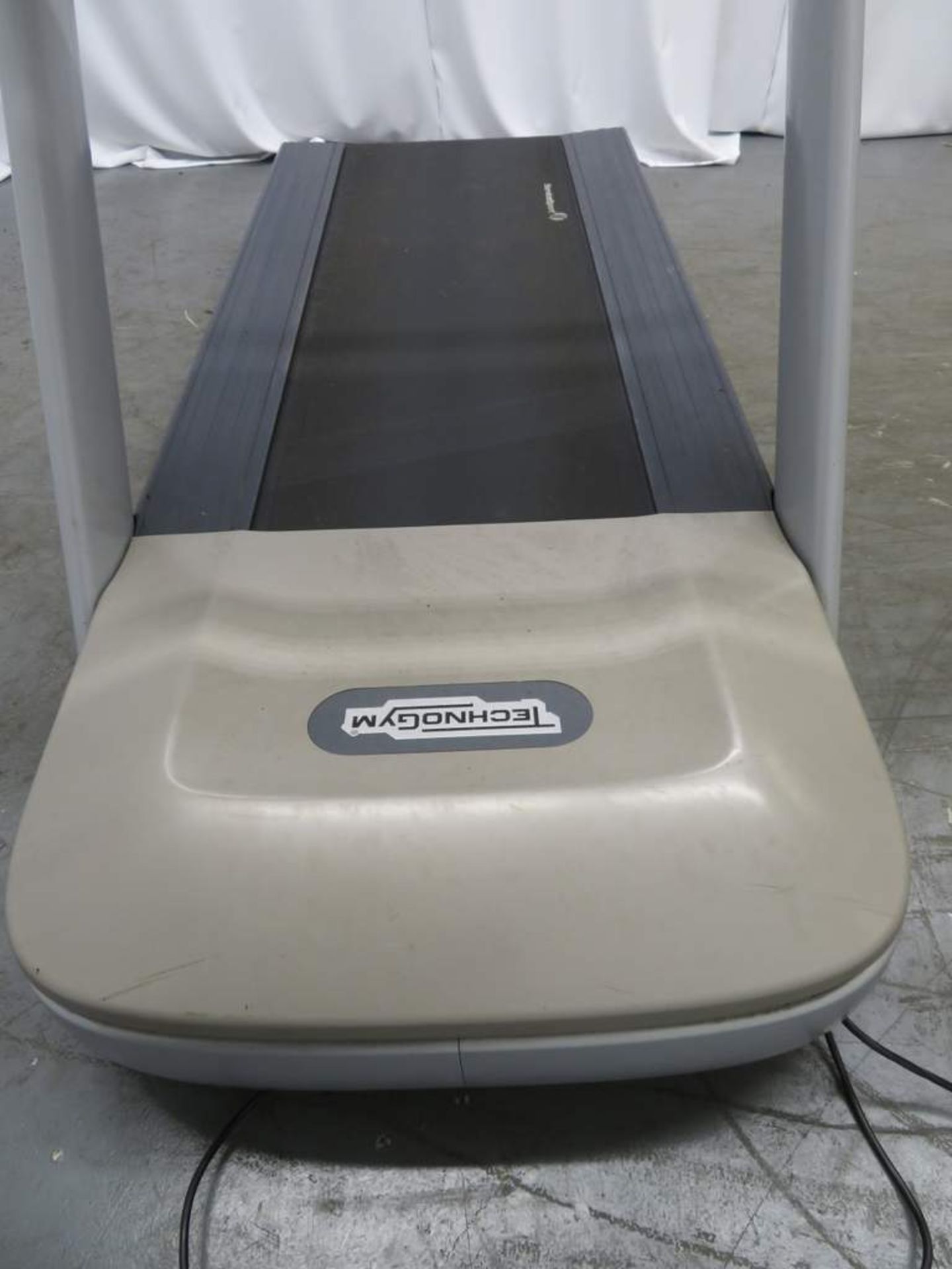 Technogym Model: Run 500 Treadmill. - Image 6 of 7