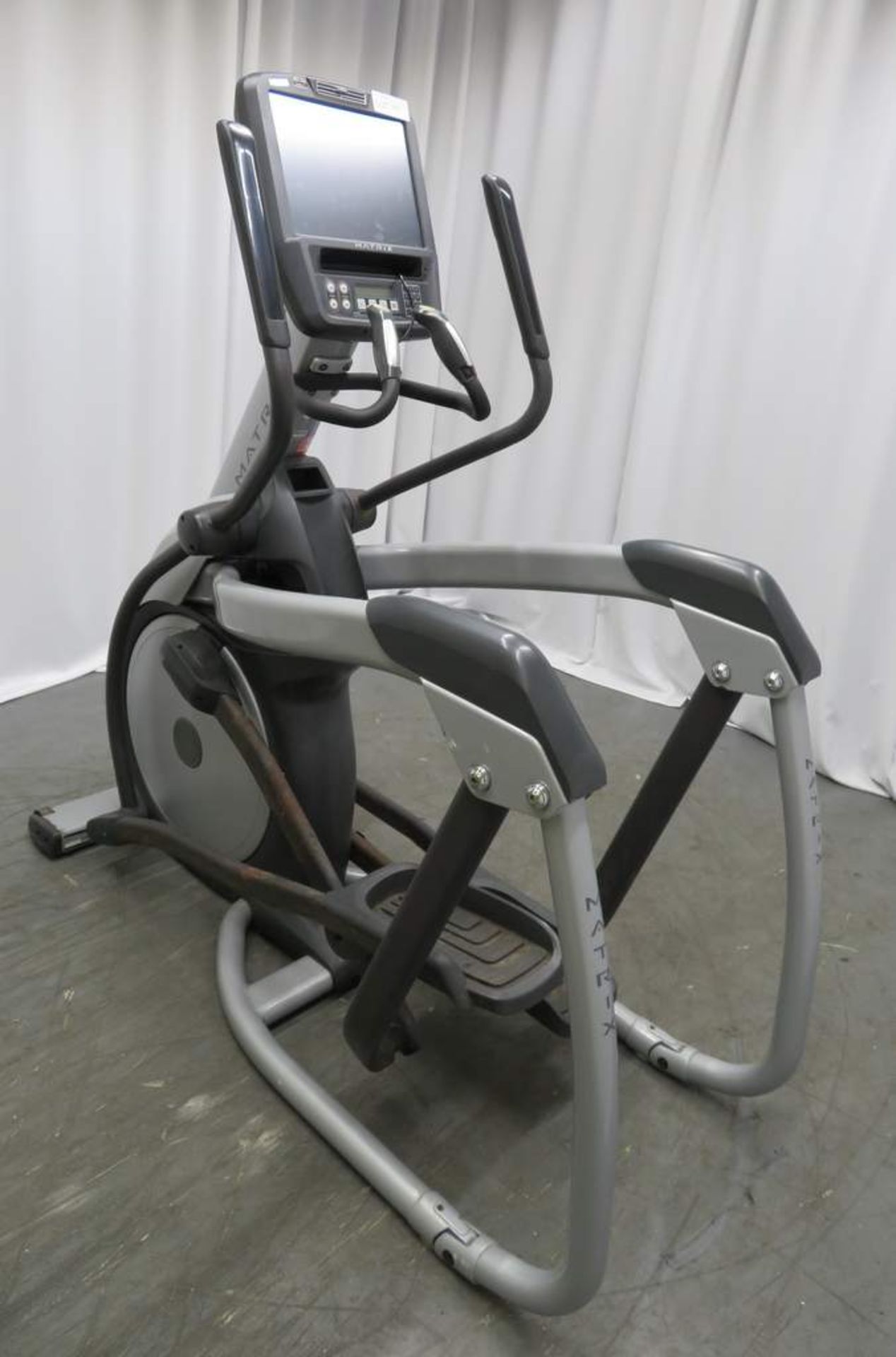 Matrix Model: 7XE, Suspension Elliptical Trainer.