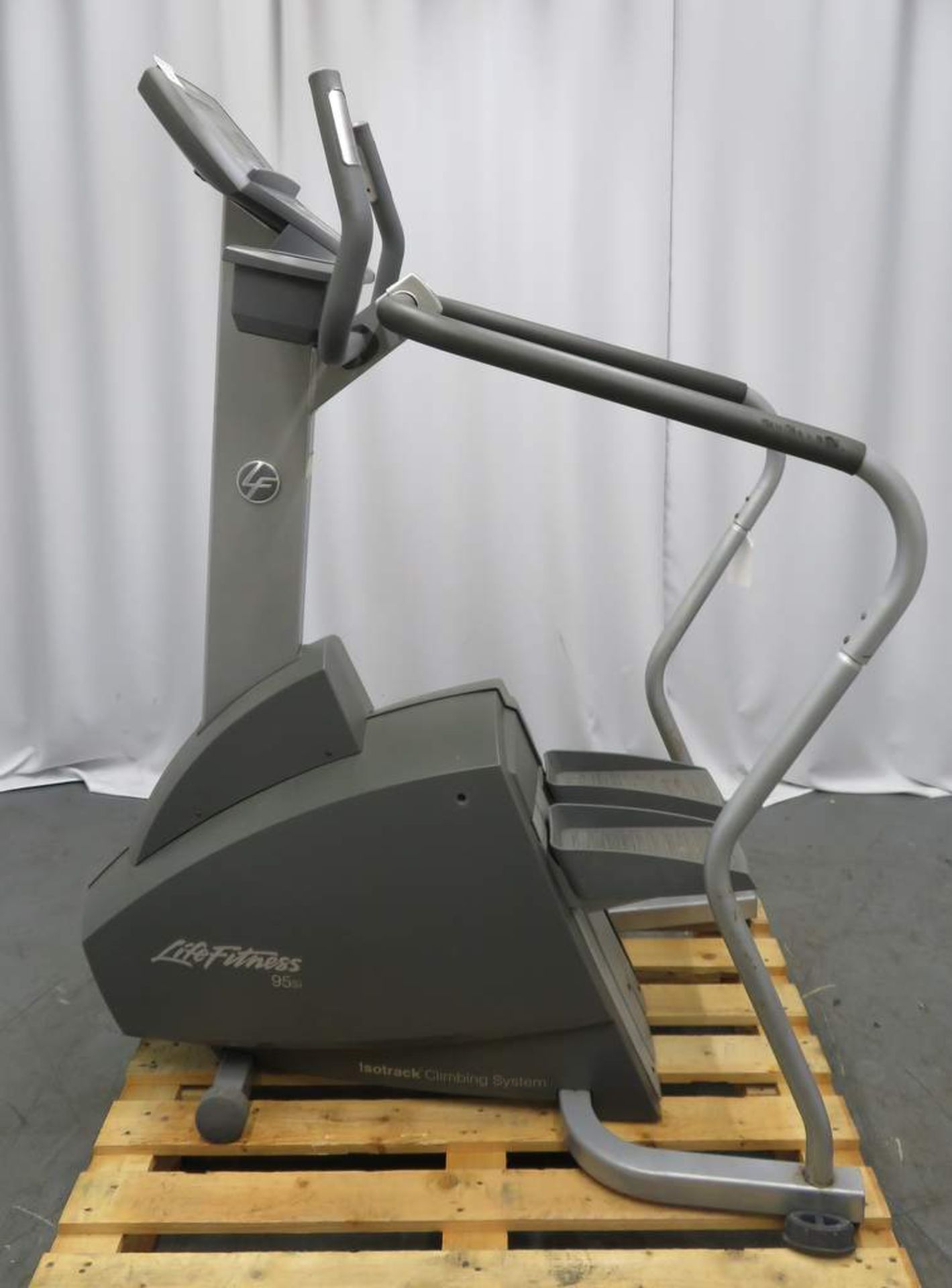 Life Fitness, Model: 95si, Stepper. - Image 2 of 8