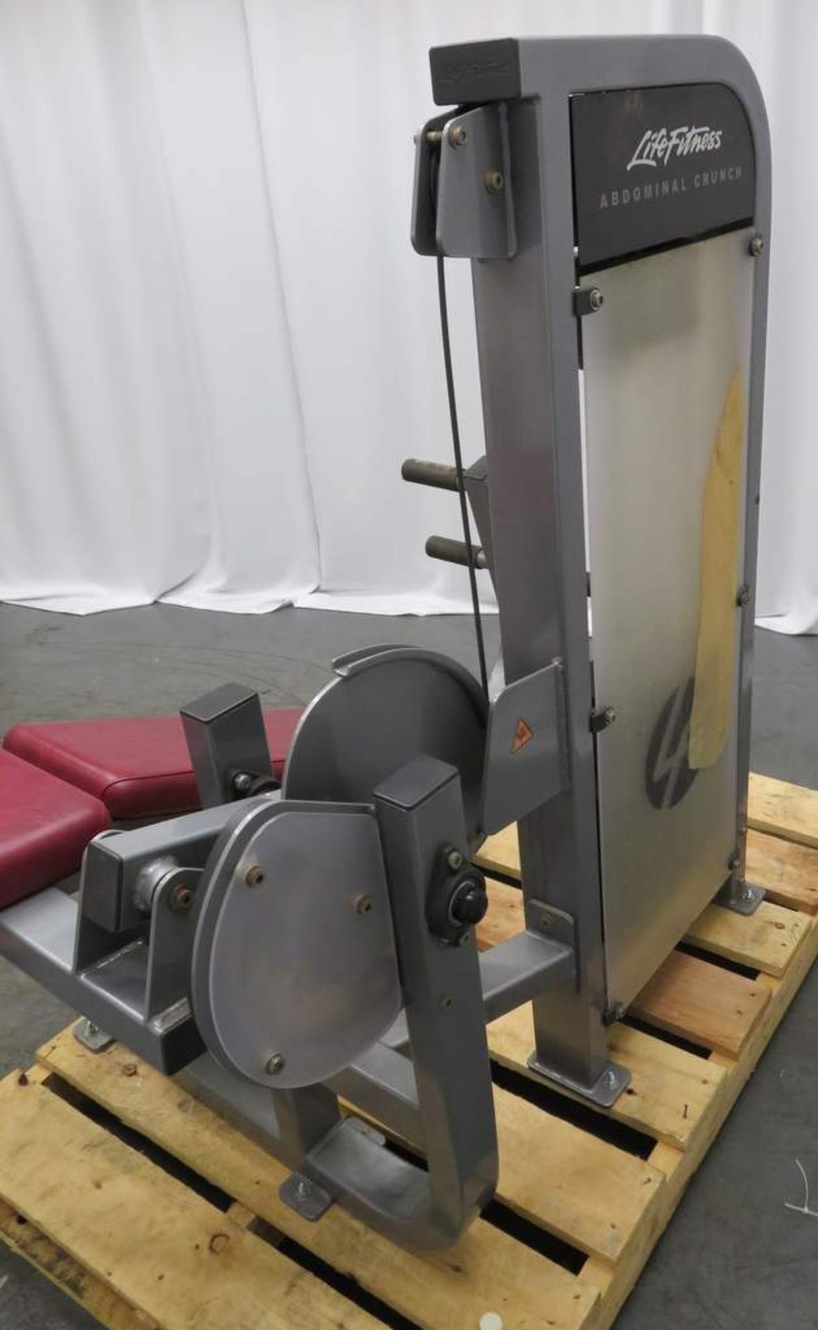 Life Fitness Selection Series Abdominal Crunch Machine. - Image 8 of 9