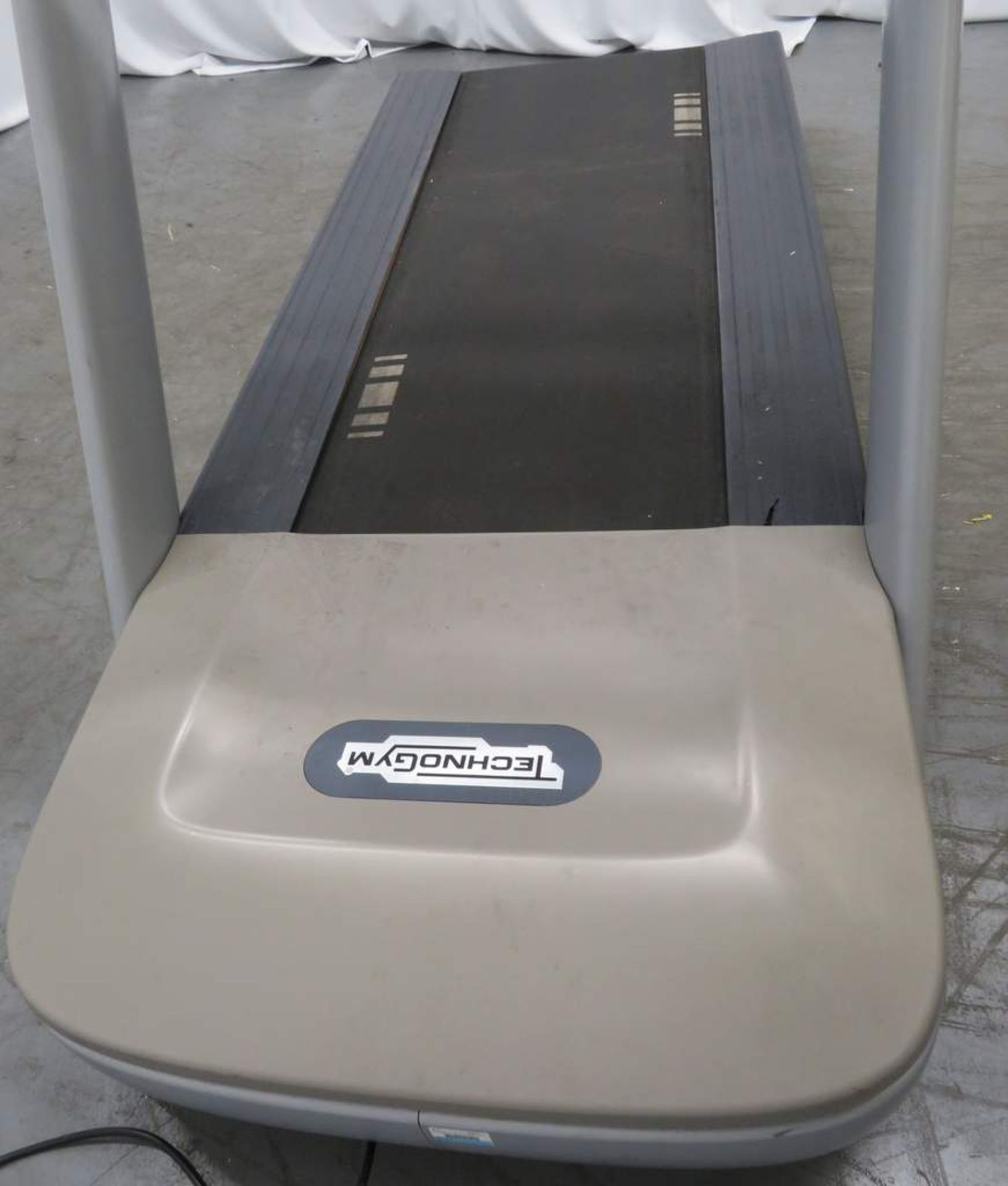 Technogym Model: Run 500 Treadmill. - Image 7 of 8