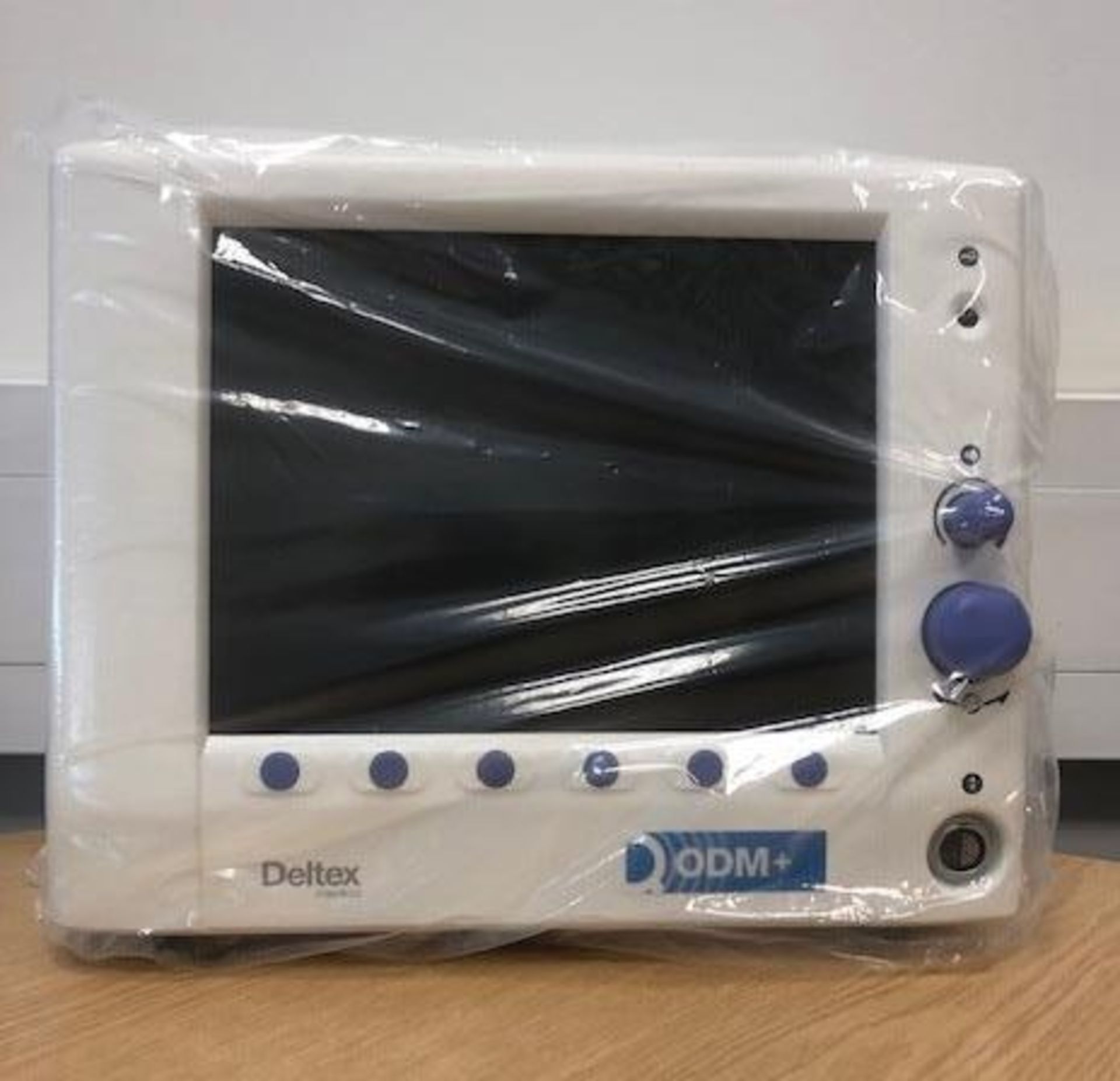 LOCATED OFF SITE - 10x Deltex CardioQ-ODM+ patient monitors - The world’s first fluid mana