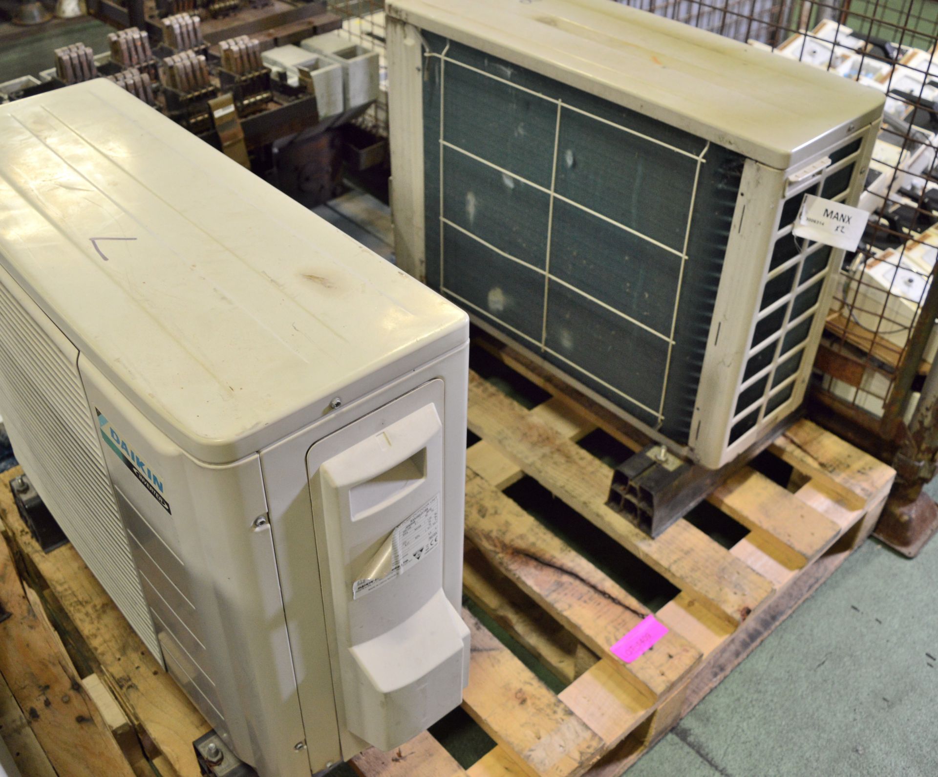 2x Daikin Inverter Air Conditioner Heat Pump Outdoor Units. - Image 2 of 3