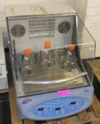 Thormo MaxQ 4000 Incubator & Shaker