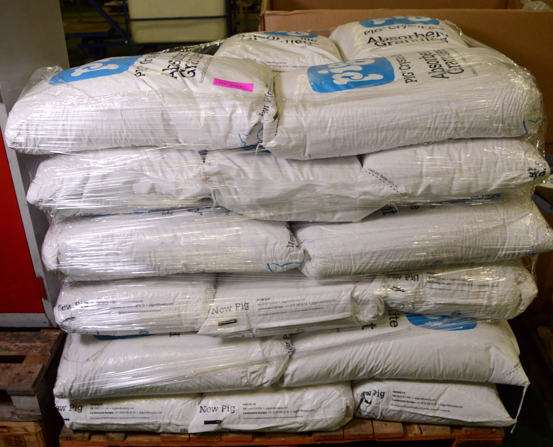 29x Bags of Pig Crysta-lite Absorbent Granules.