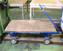 4 Wheel Trolley.