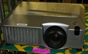 Hitachi CP-X608 LCD Projector