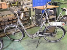 Dutch Batavus Adult Personal Deluxe Bike.