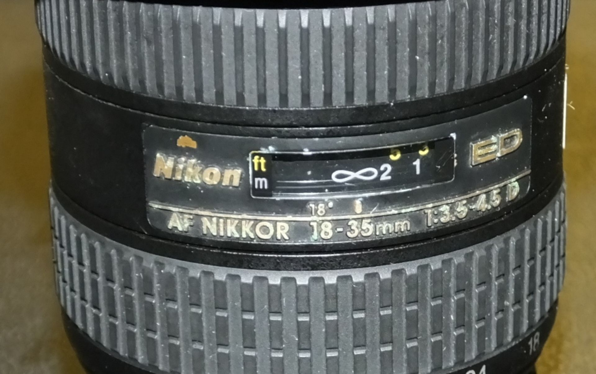 Nikon AF Nikkor 18-35mm 1:3.5-4.5D Lens - Image 2 of 2