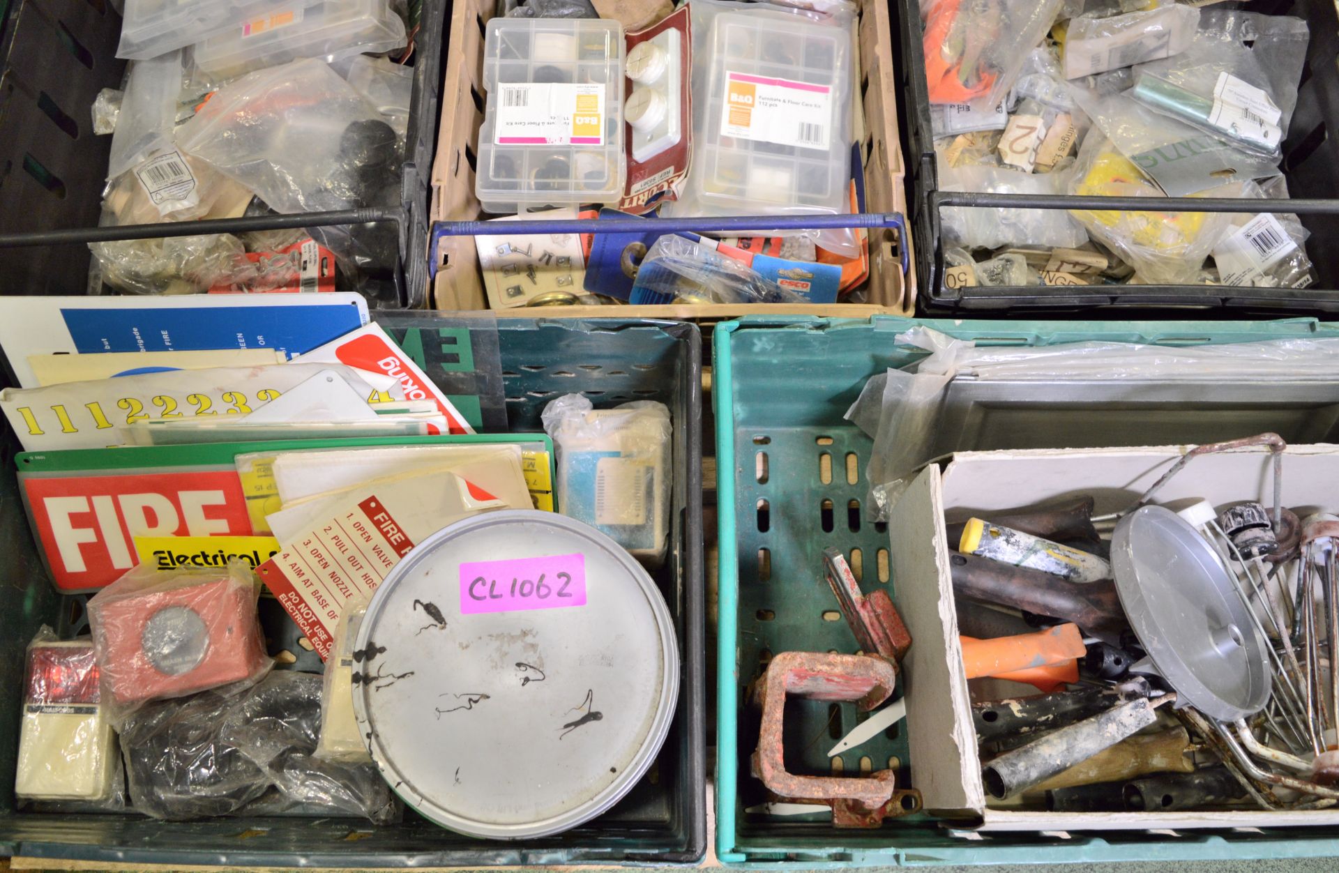 Pallet of Assorted Fittings & Fixings. - Image 4 of 4