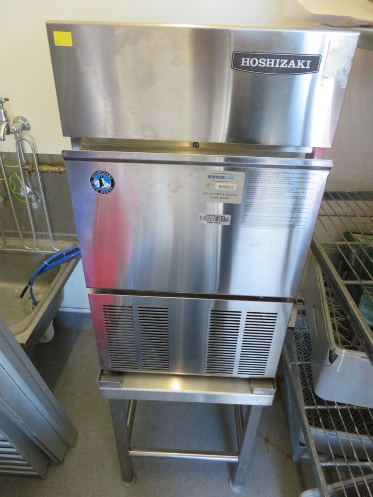 HOSHIZAKI STAINLESS STEEL ICE MAKER WITH STAND; 240V - Image 3 of 3