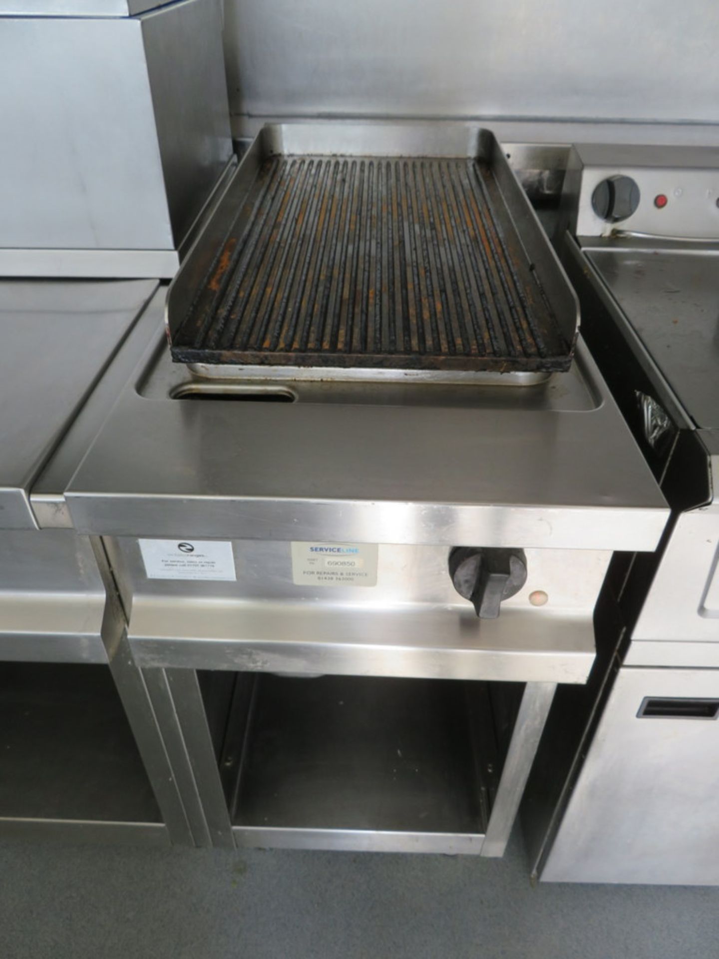 EXCLUSIVE RANGES MODEL EHE 80 STAINLESS STEEL COMMERCIAL COOKING RANGE - Image 6 of 10