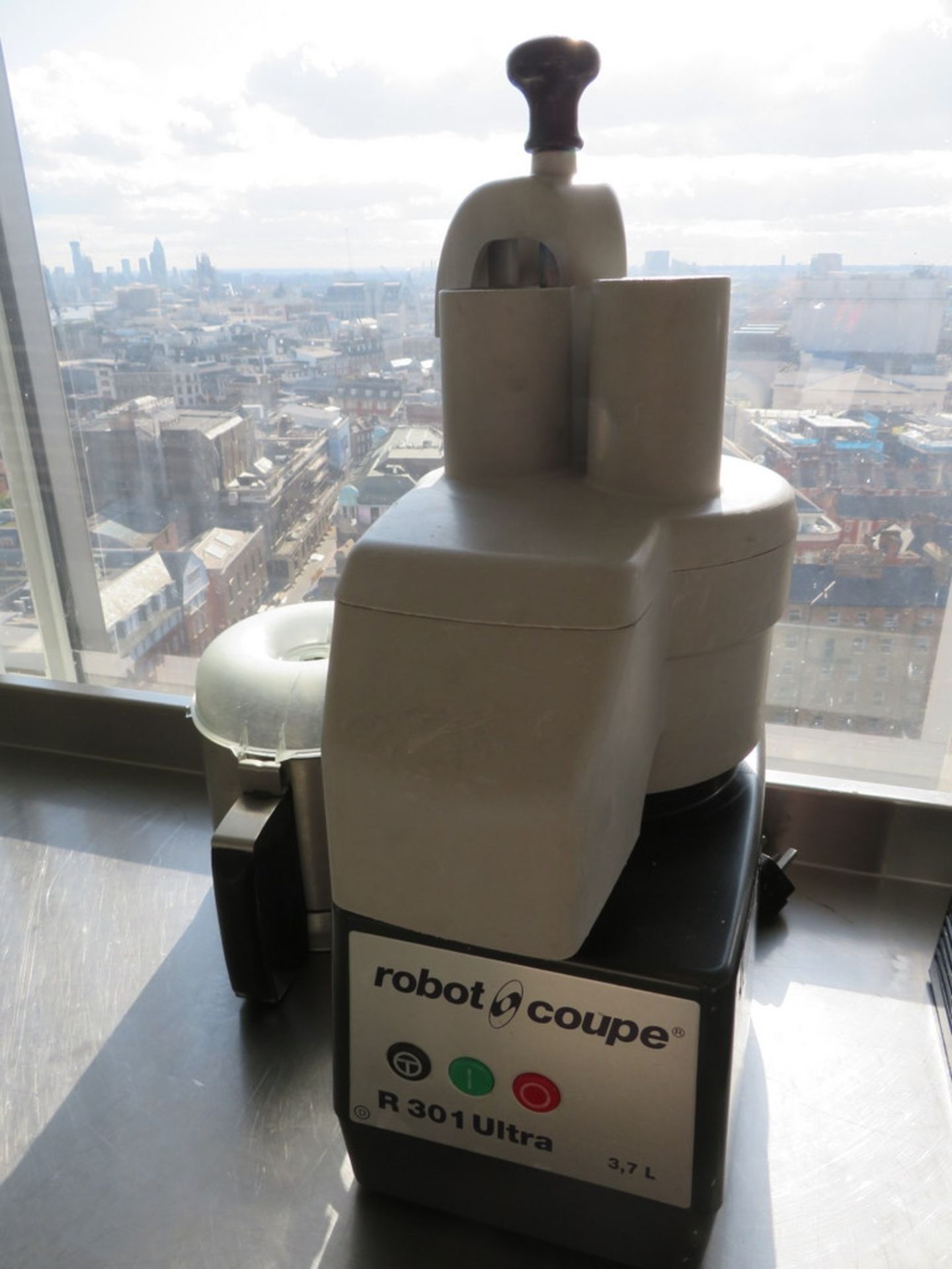 ROBOT COUPE R301 ULTRA 3.7L MIXER; 240V - Image 2 of 2