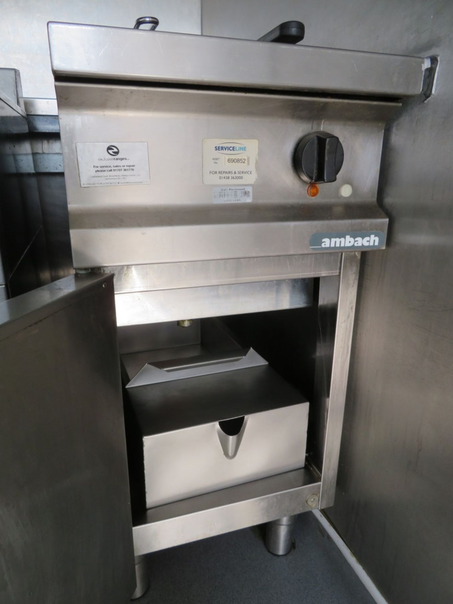 AMBACH STAINLESS STEEL TWIN BASKET ELECTRIC DEEP FAT FRYER - Image 3 of 4