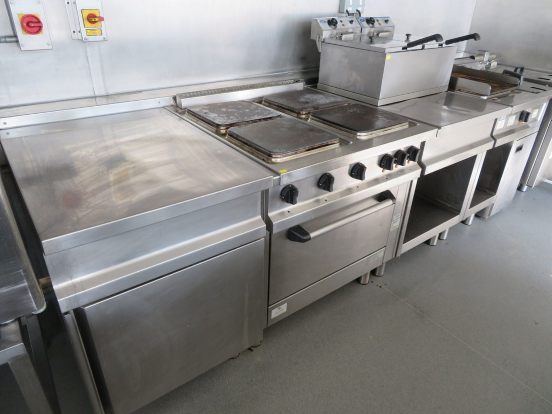 EXCLUSIVE RANGES MODEL EHE 80 STAINLESS STEEL COMMERCIAL COOKING RANGE - Image 2 of 10