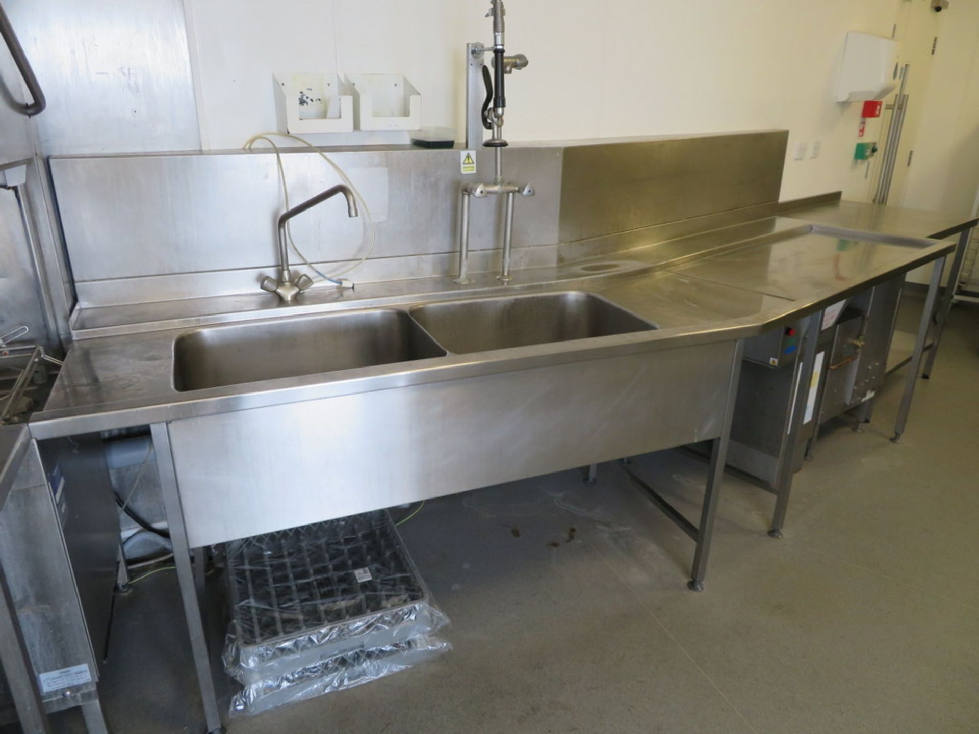 2012 HOBART MODEL AMXXRS-30 STAINLESS STEEL PASS-THROUGH WAREWASHER - Image 8 of 12