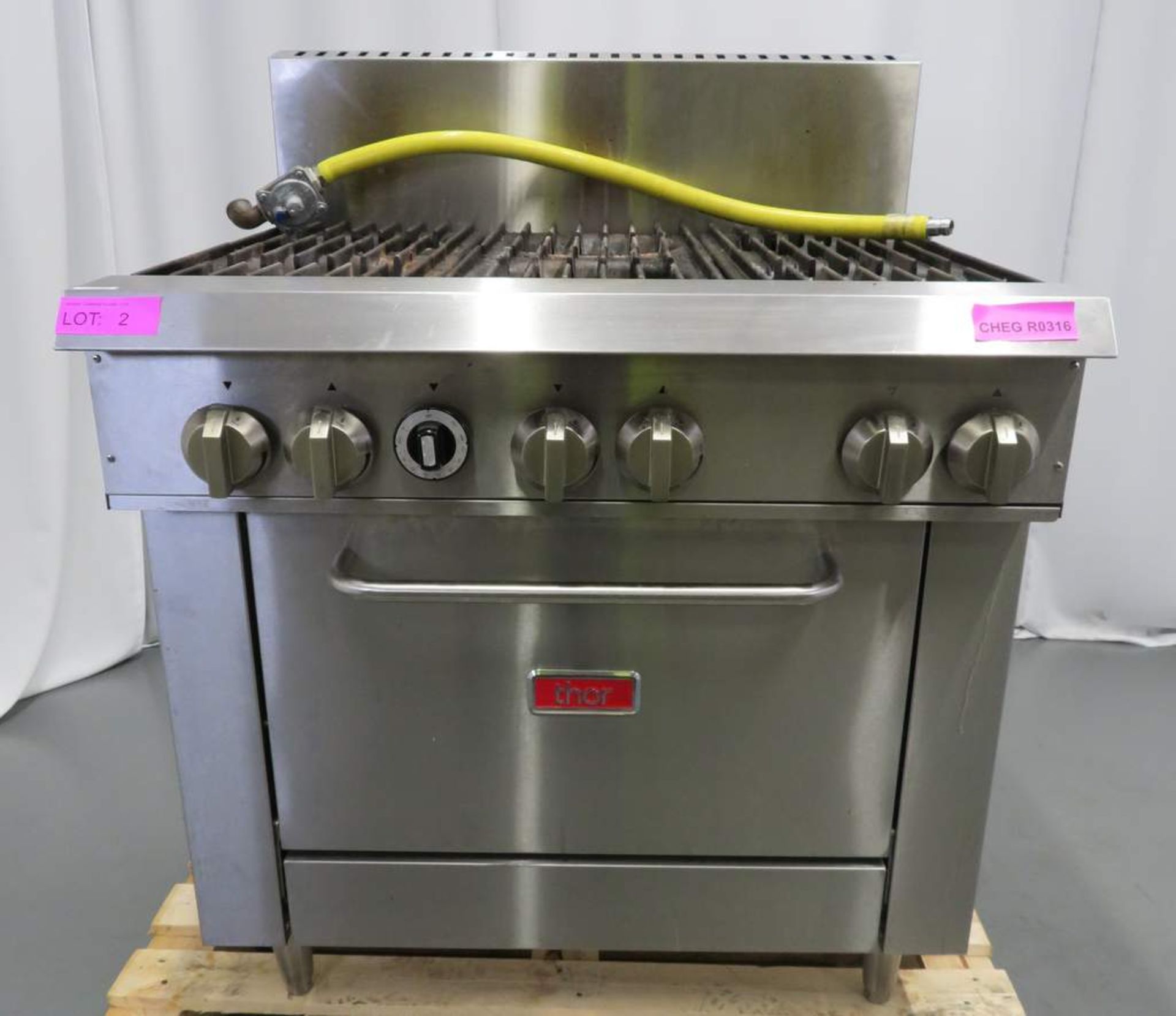 Thor 6 Ring Gas Range Oven 36". Natural Gas. Model: TR-6F. - Image 2 of 8