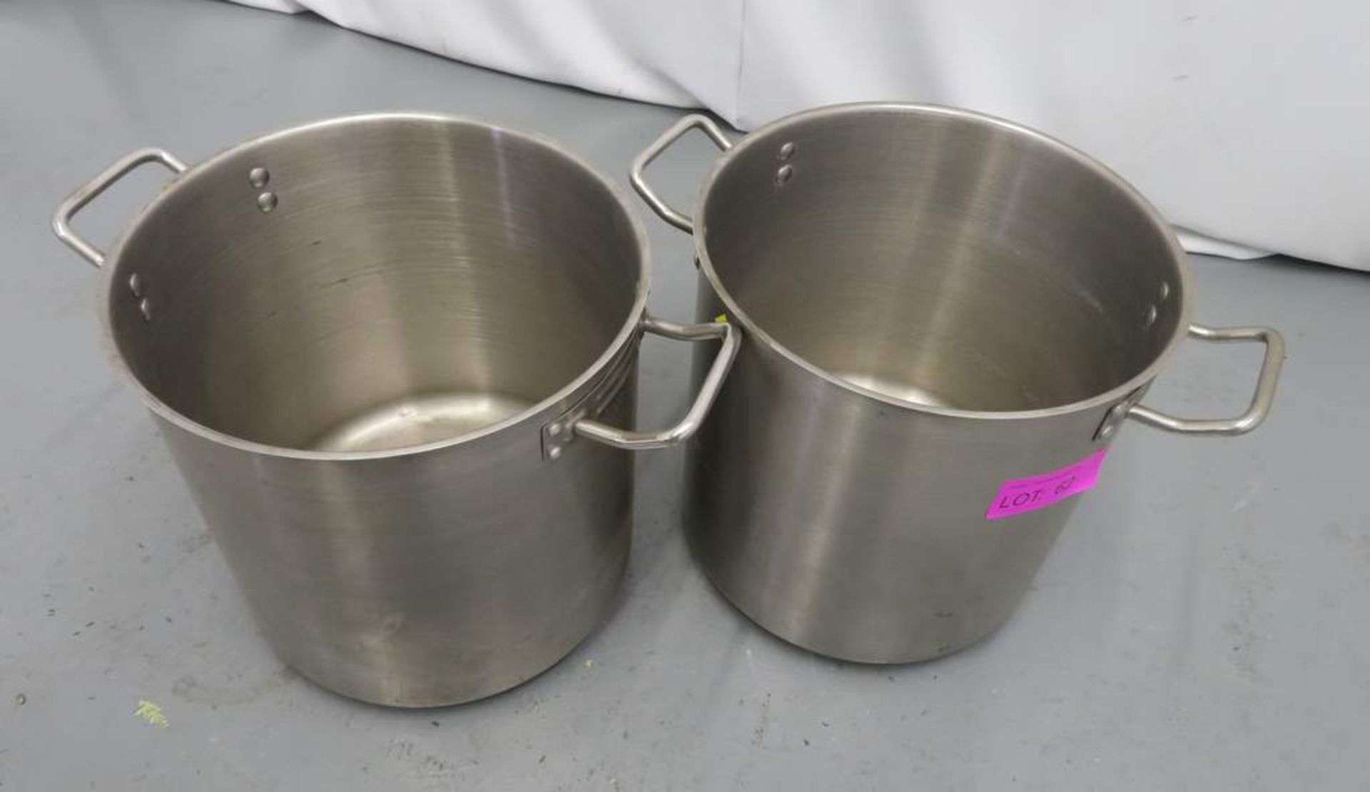 2x Cooking Pot With Handles. - Image 2 of 2