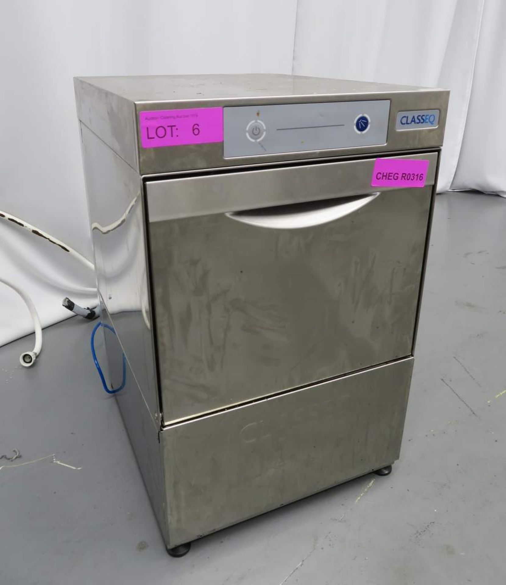 Classeq G350 Glasswasher.