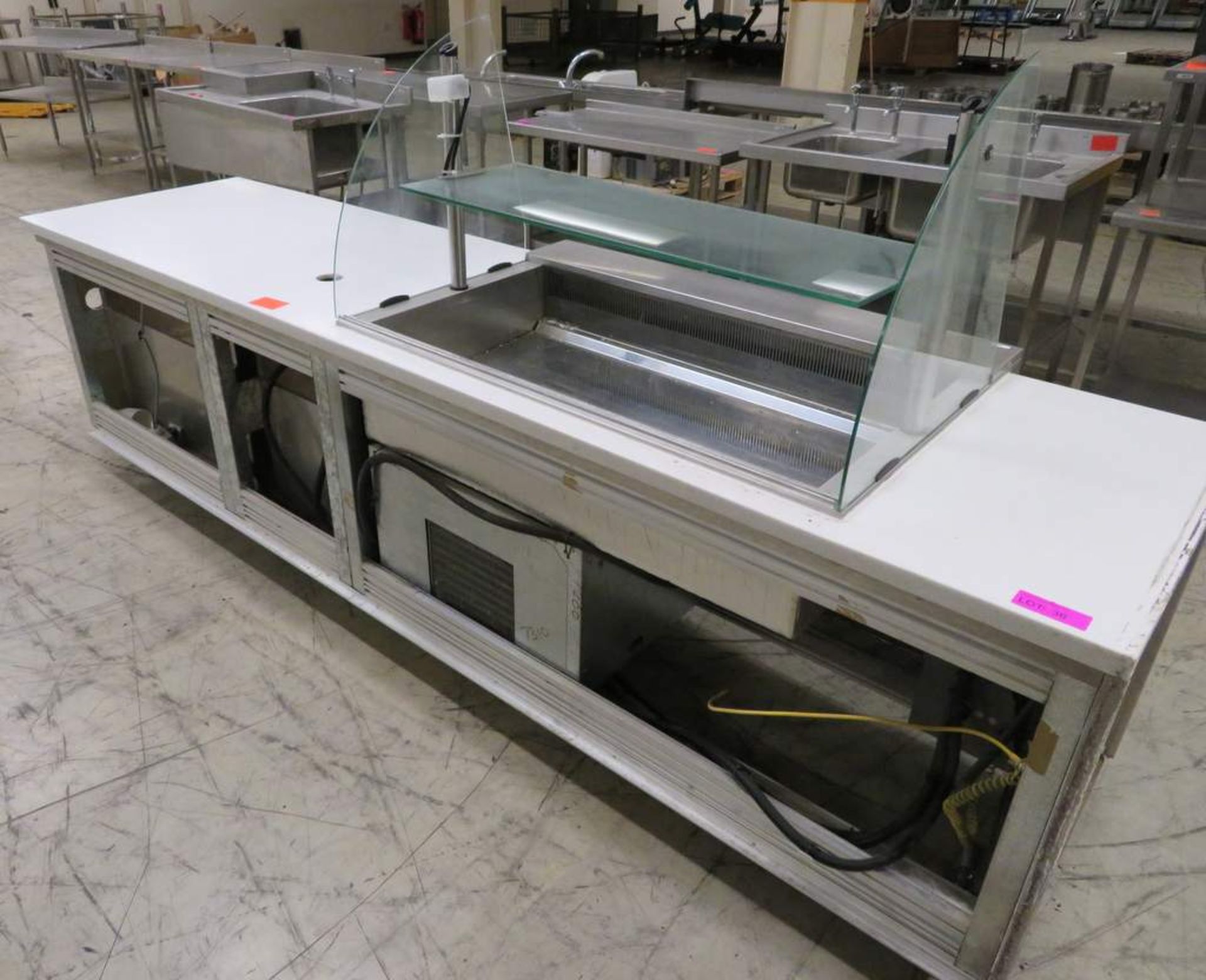 CounterLine Food Display Chiller. Dimensions: 3050x760x1460mm (LxWxH) - Image 3 of 9