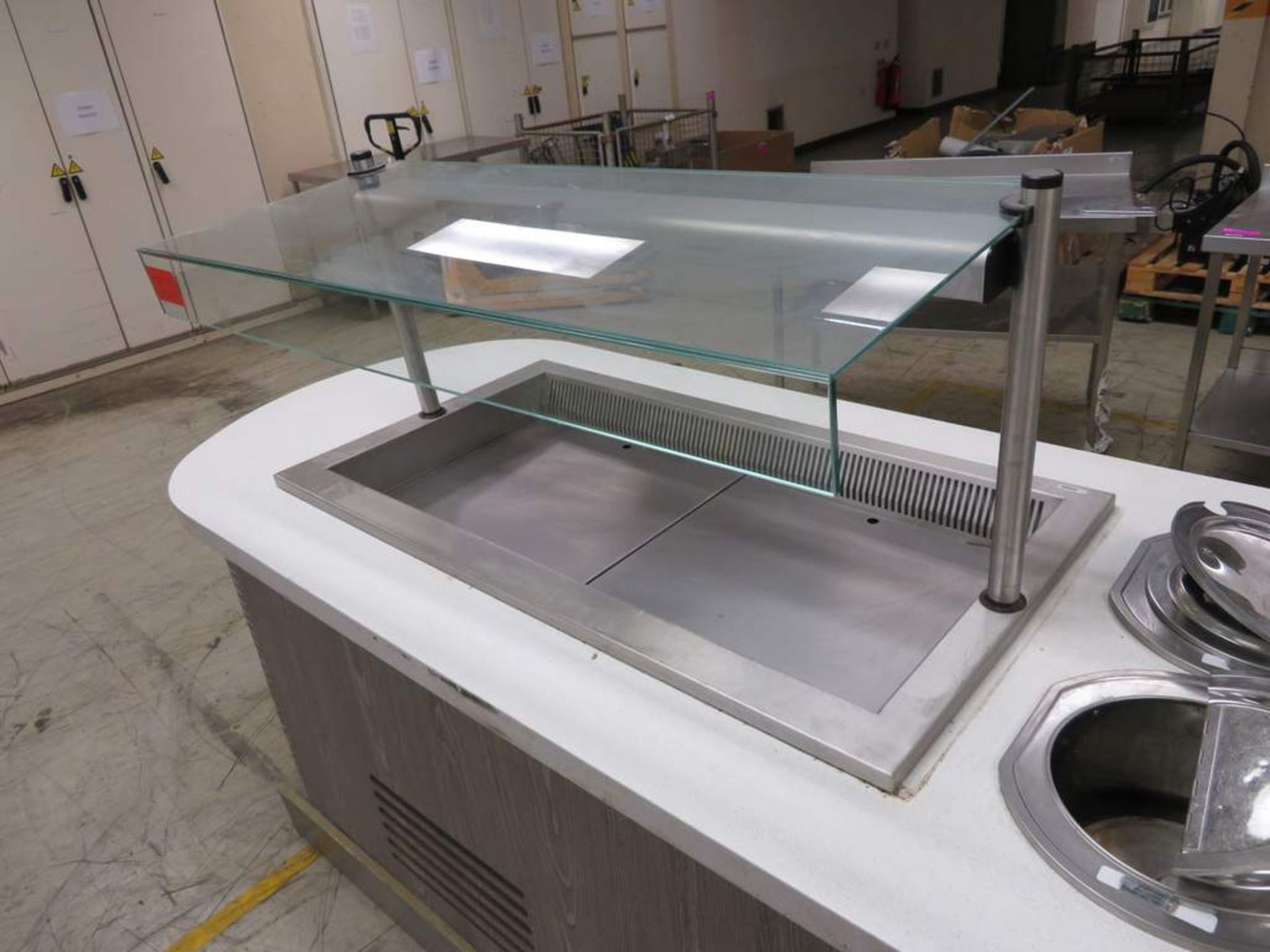 Bain Marie Heated Serving/Display Counter. - Image 6 of 11