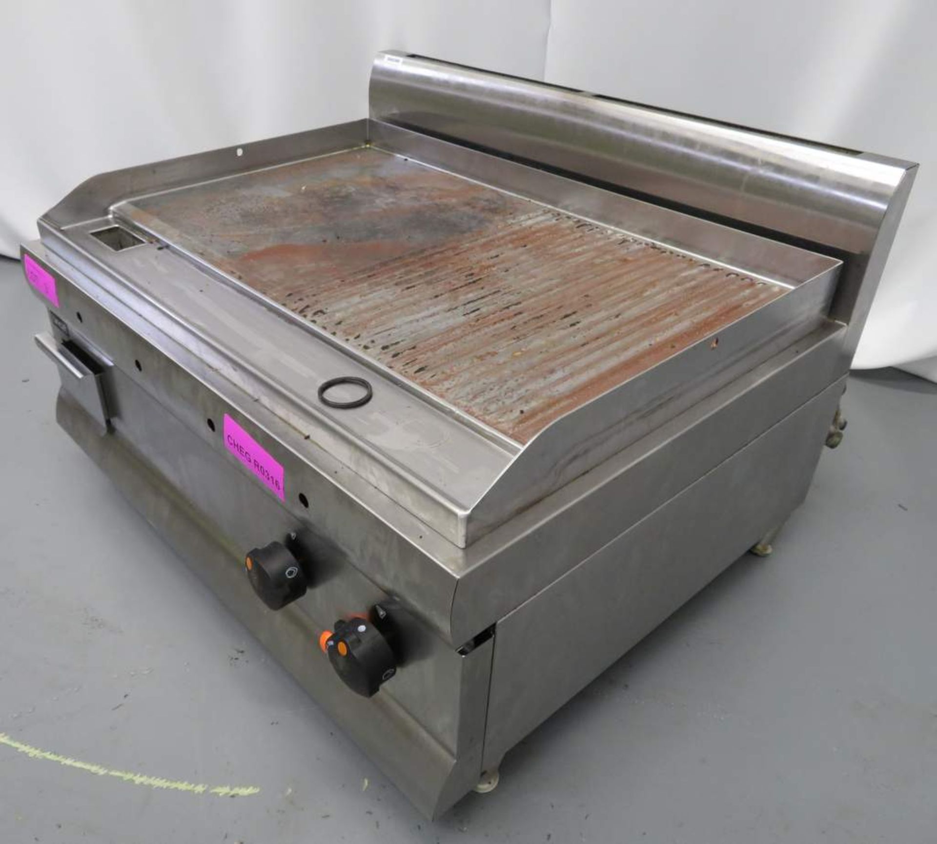 Lincat E307 Gas Griddle, Half-Ribbed. Dimensions: 415x750x600mm (LxWxH) - Image 3 of 7