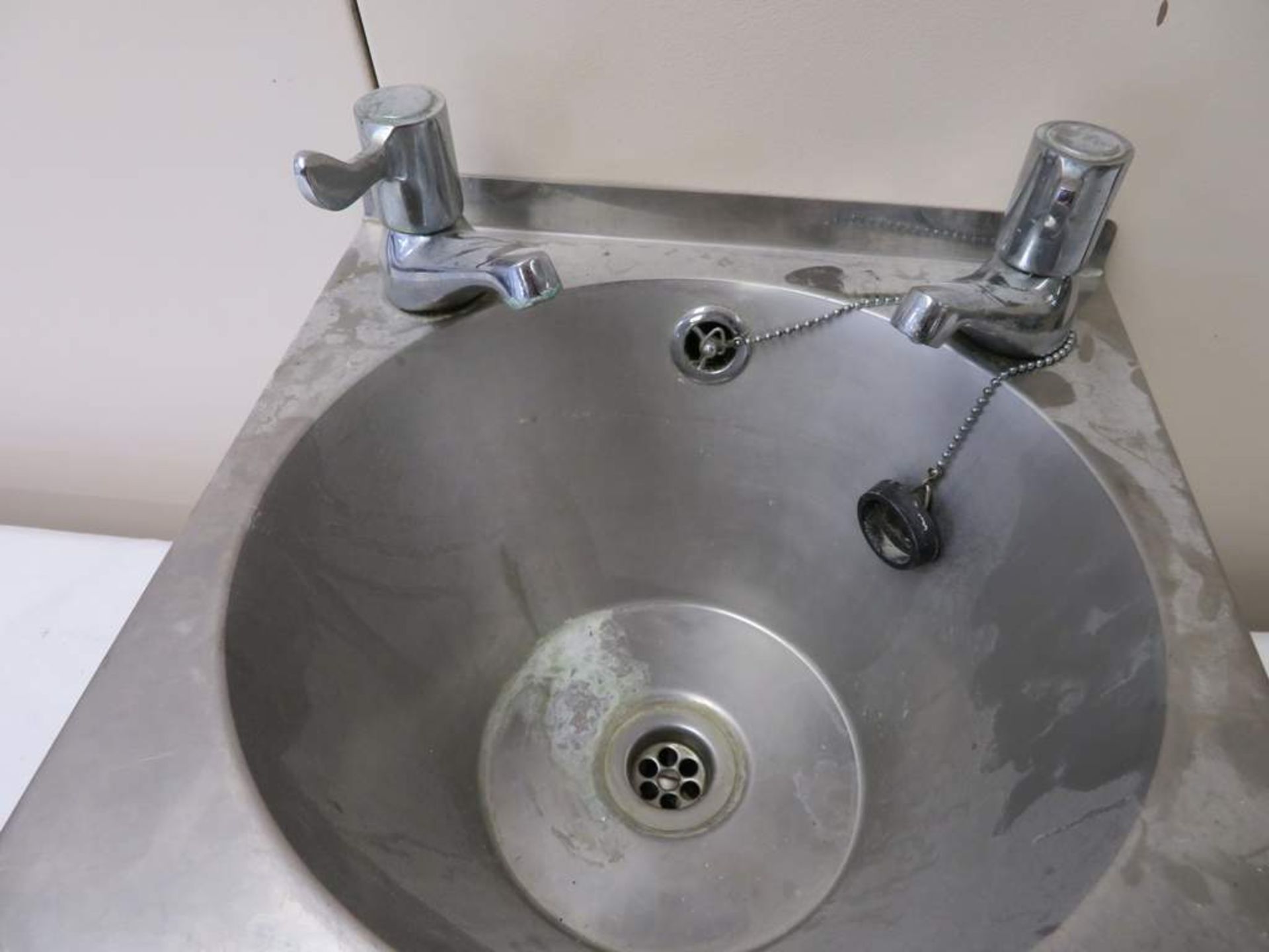 Stainless Steel Wall Mounted Sink. Dimensions: 340x350x230mm (LxWxH) - Image 4 of 4