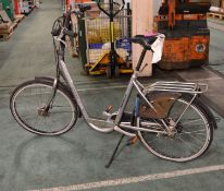 Dutch Batavus Adult Personal Deluxe Bike.