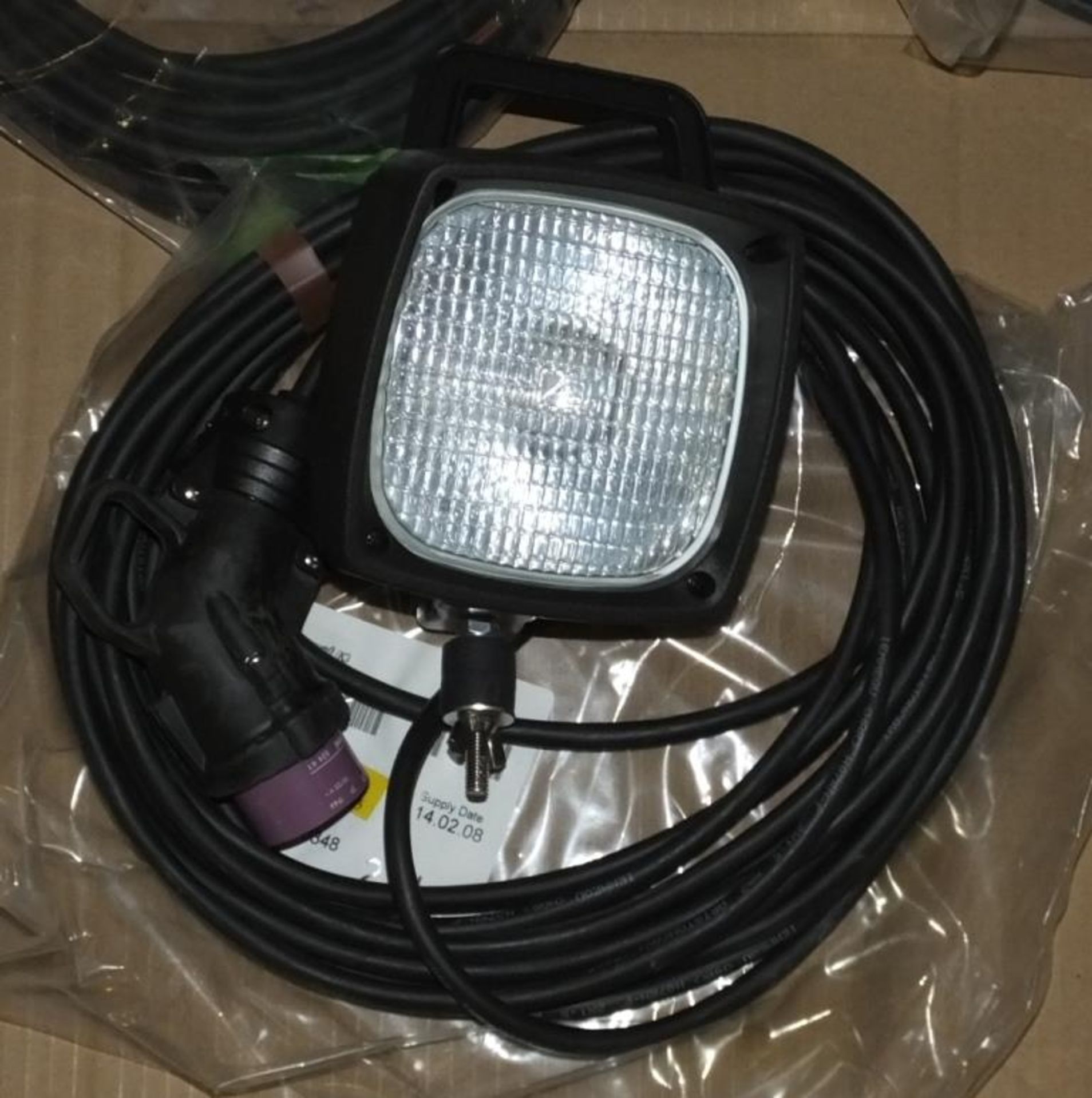 10x Anteon Light Units - 16A 2P IP44 20/25v - Image 2 of 3