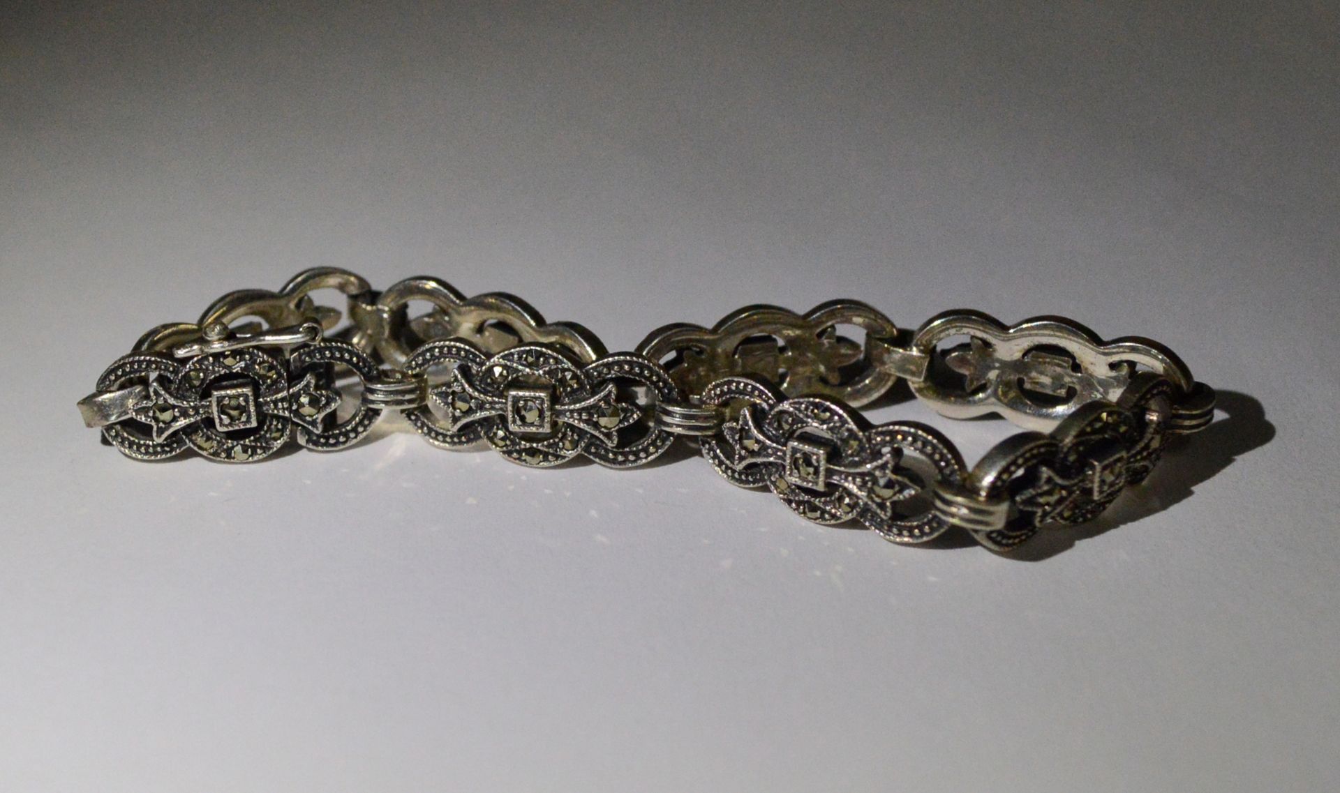 Bracelet - Image 4 of 4