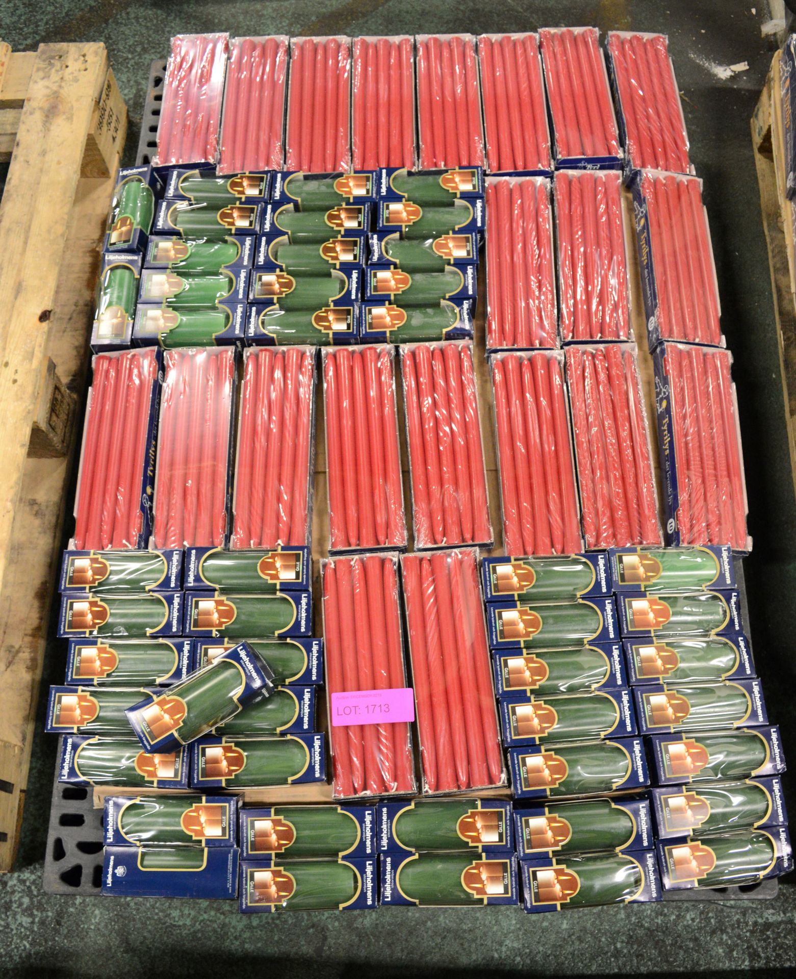 Pallet of Assorted Candles - See photo for quantity.