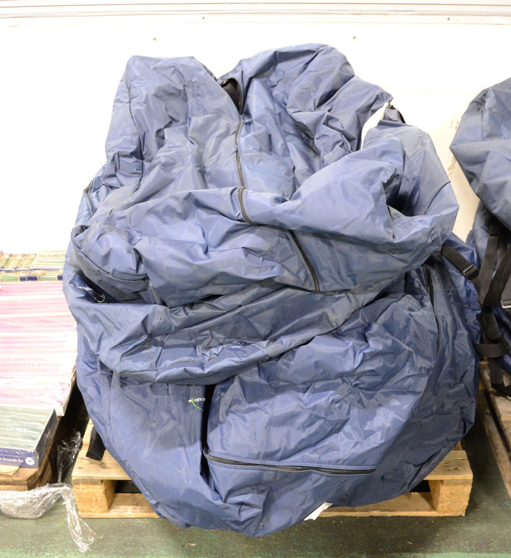 Large Padded Holdall/Storage Bags.