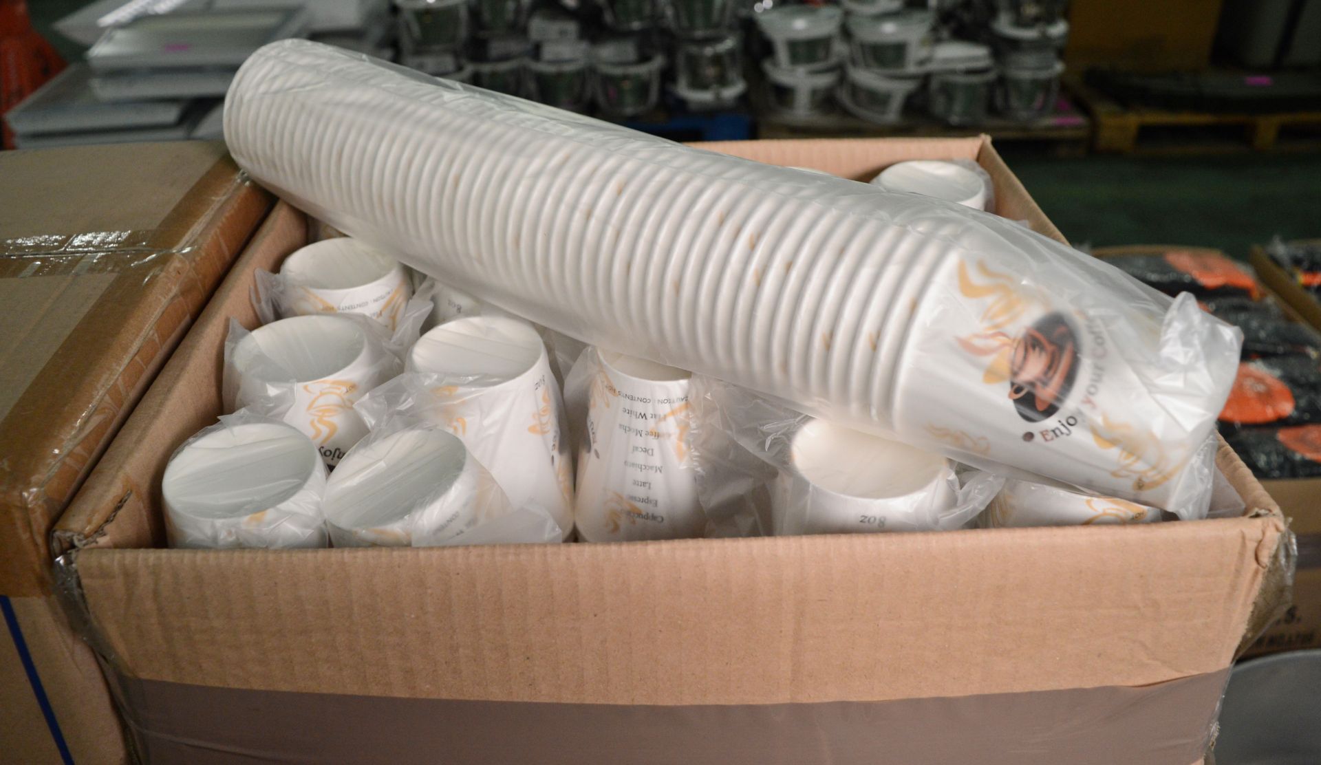 7,500 8oz Coffee Cups & some Holders. - Image 3 of 3