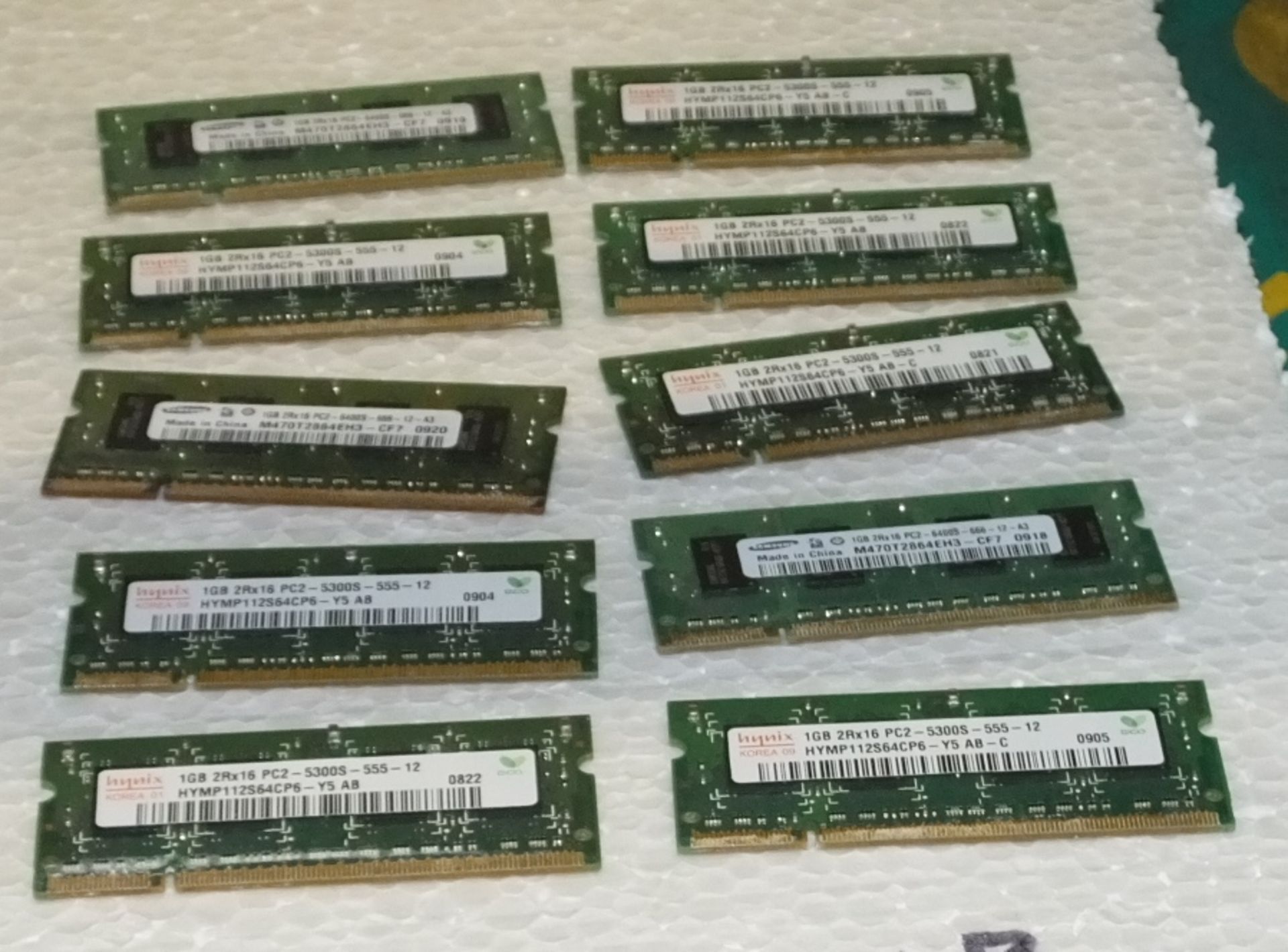 10x 1GB 2Rx 16 PC-2 - 6400S - 666 - 12 - A3