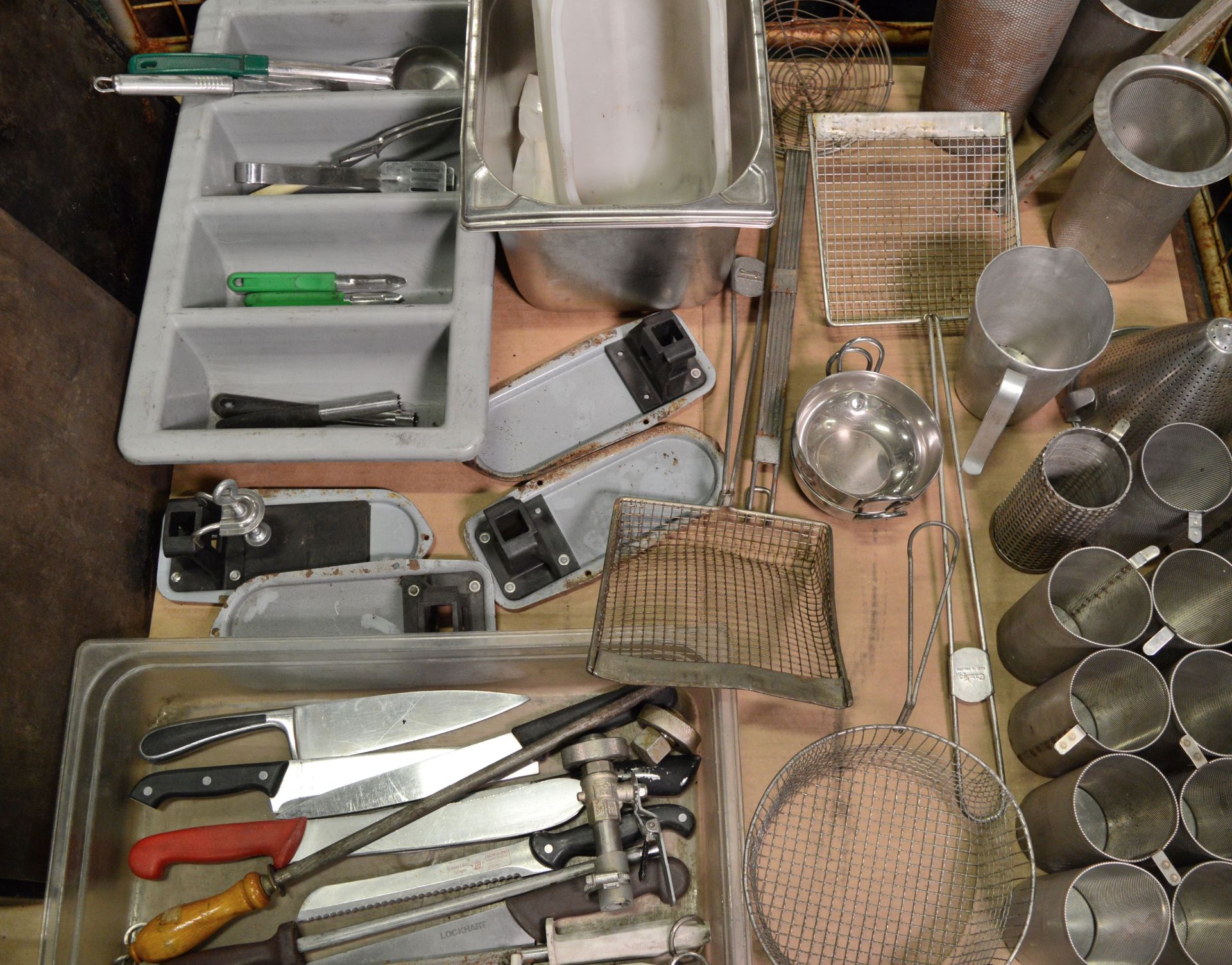 Catering Equipment, Serving Bowl, Ladles, Spoons. - Image 2 of 3