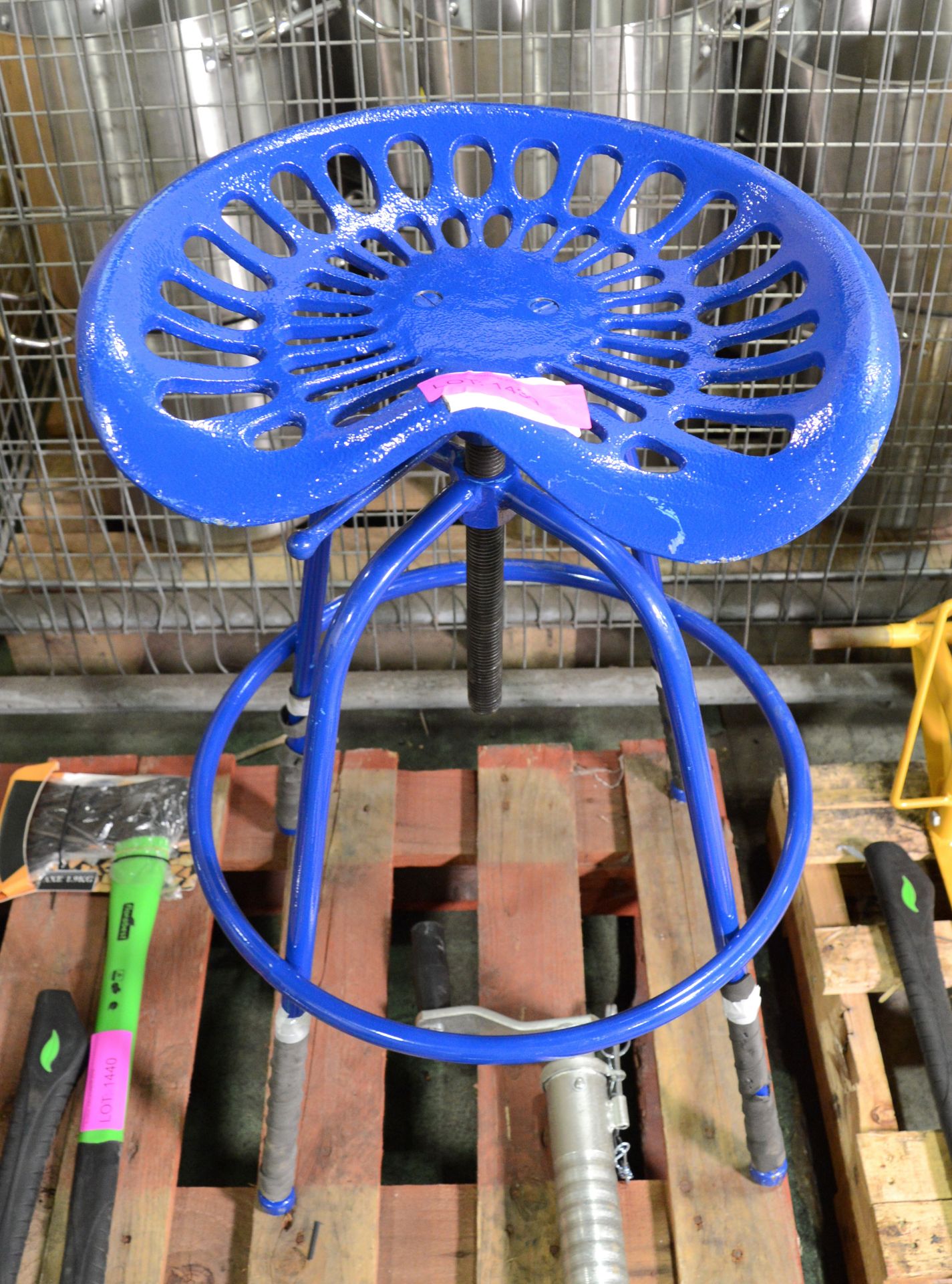 Cast Iron Tractor Seat Stool.