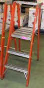 2 Tread Safety Steps / Platform