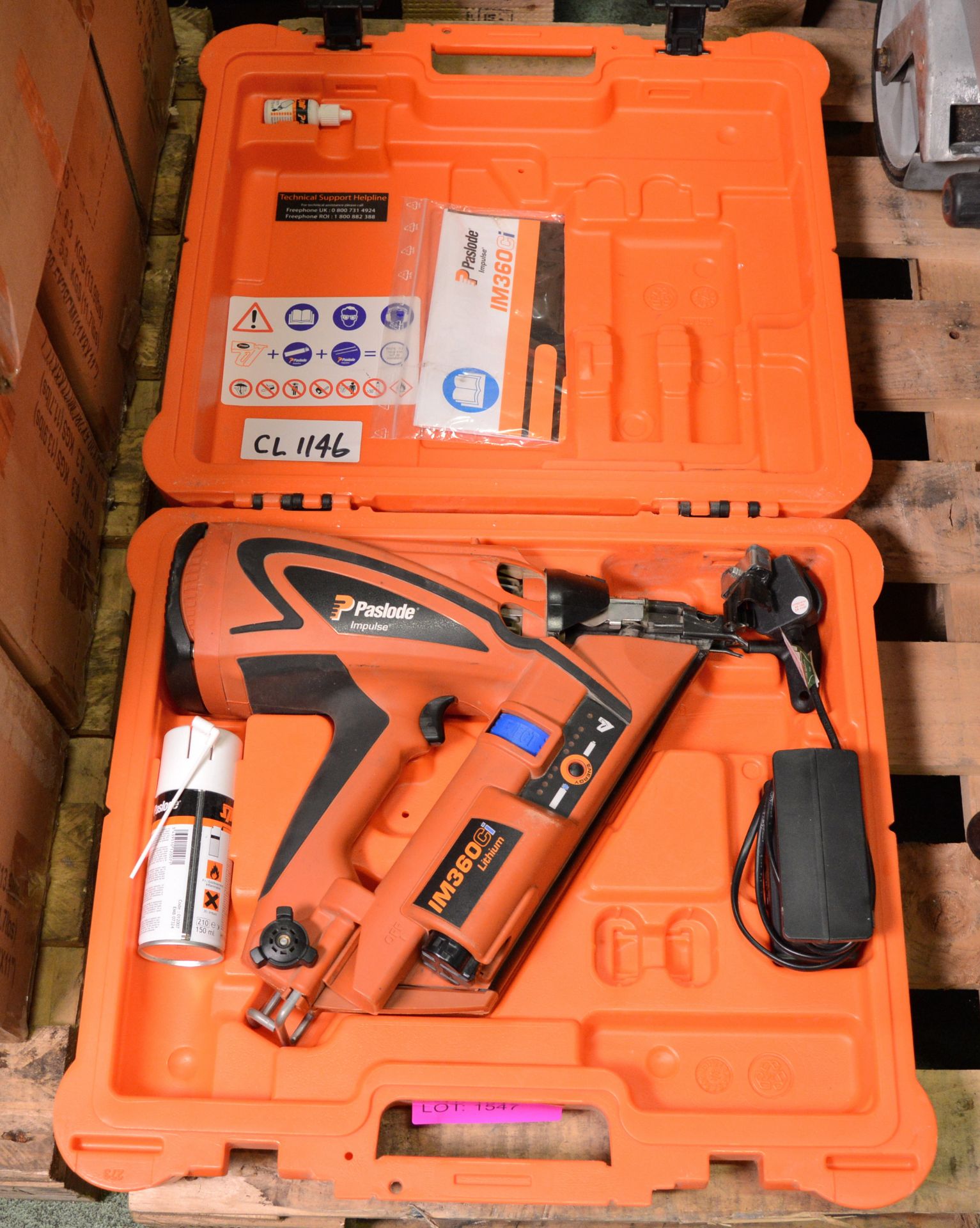 Plaslode Nail Gun IM360Ci.- Hardly used.