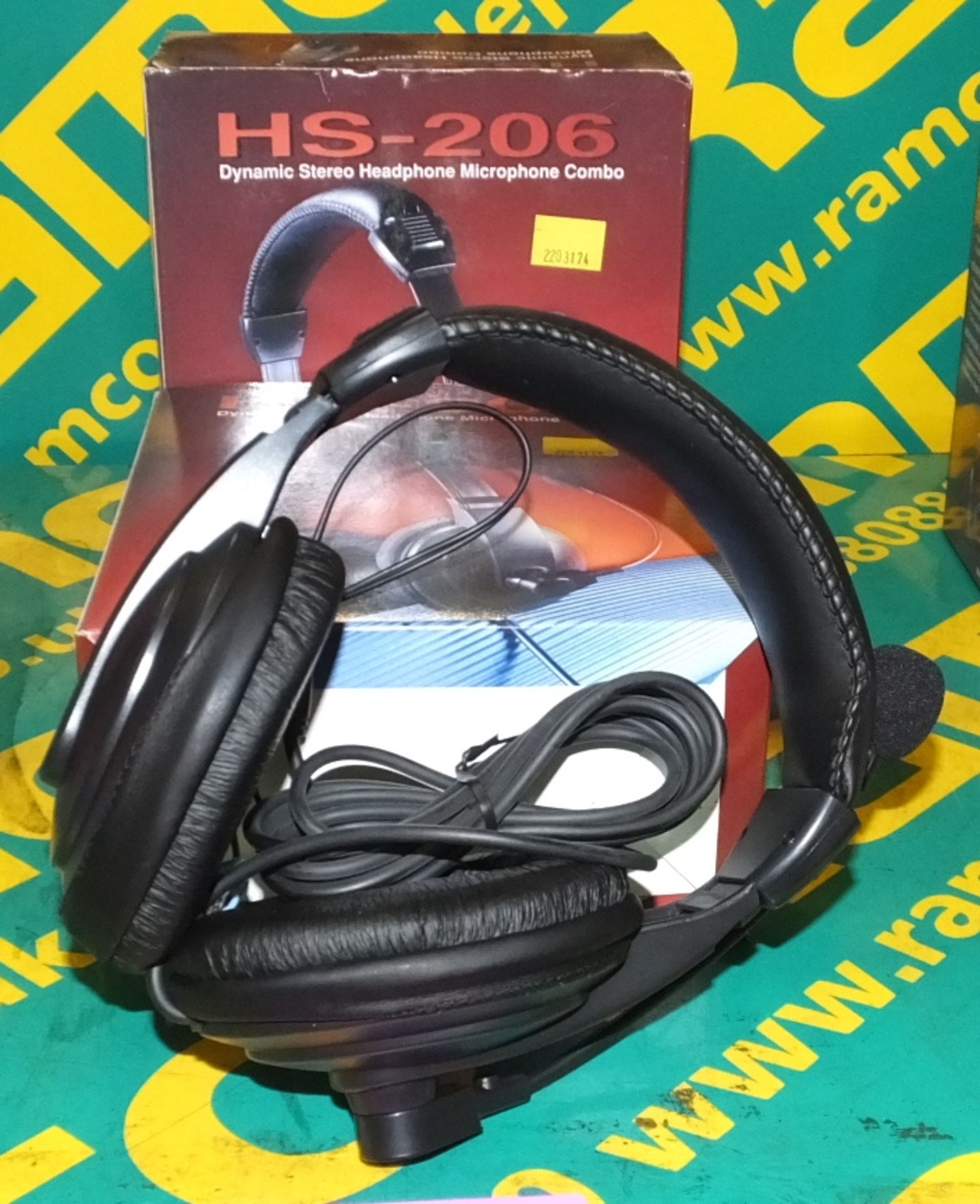 2x HS-206 Dynamic Combo Headphones