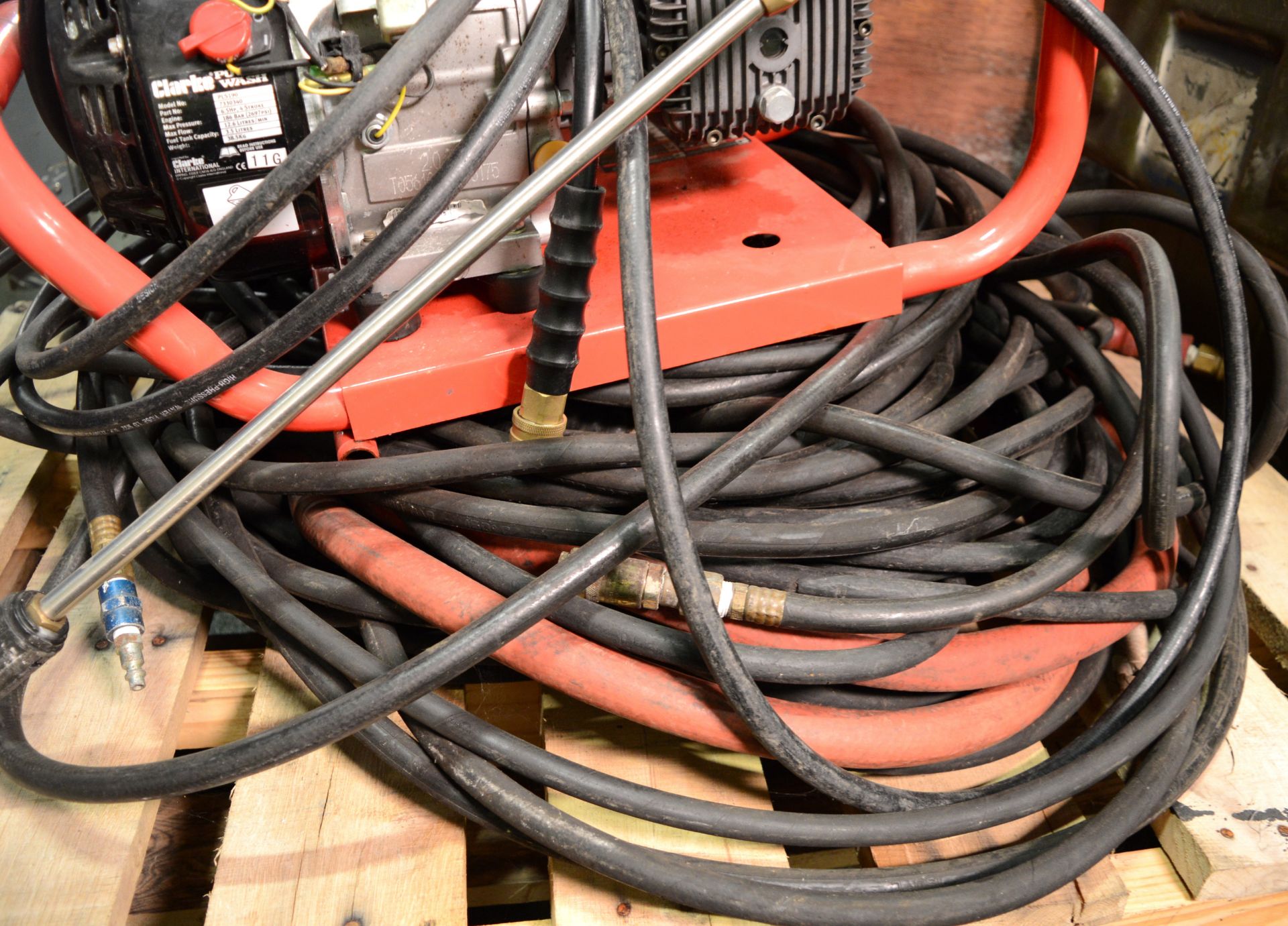 Clarke PLS190 6.5HP 4 Stroke Pressure Washer & Hoses. - Image 4 of 5