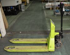 Pramac Lifter Pallet Truck With Scales.