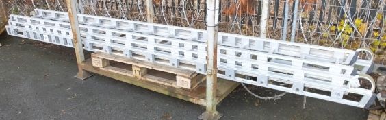 Aluminium Triple Ladder 15-Rung Per Section - COLLECTION ONLY