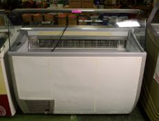 Refrigerated Ice Cream Scoop Counter W1300mm.