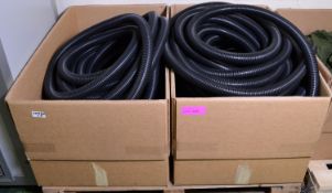 7x Lengths of Ribbed 28mm Black Plastic Hose.