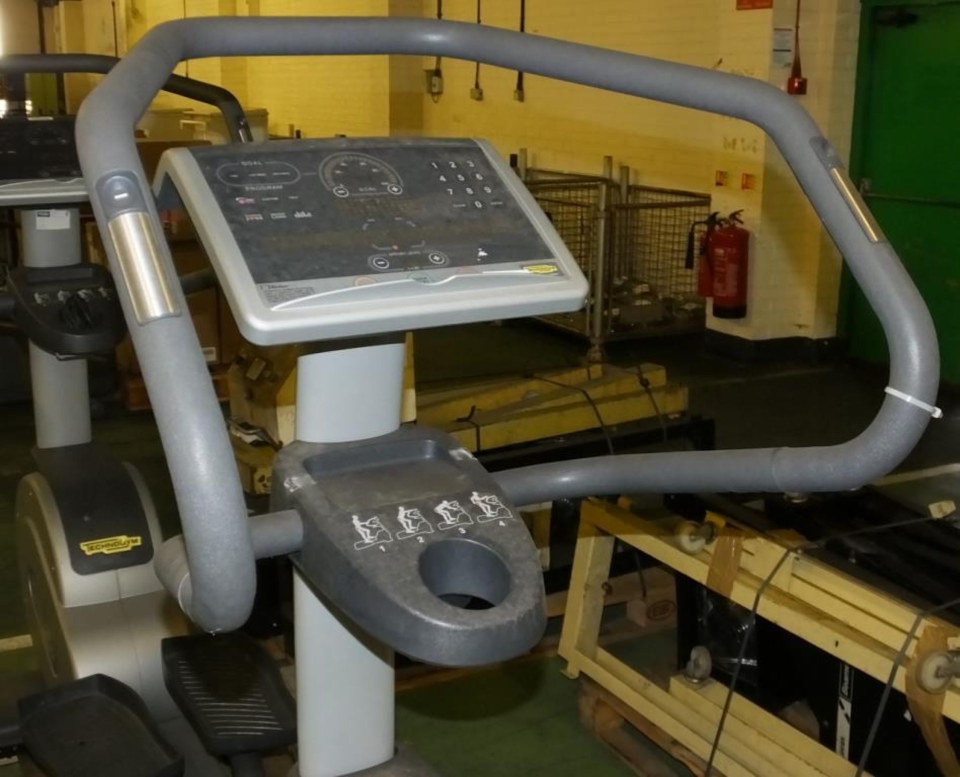 Technogym Wave Cross Trainer - Image 2 of 3