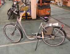 Dutch Batavus Adult Personal Deluxe Bike.