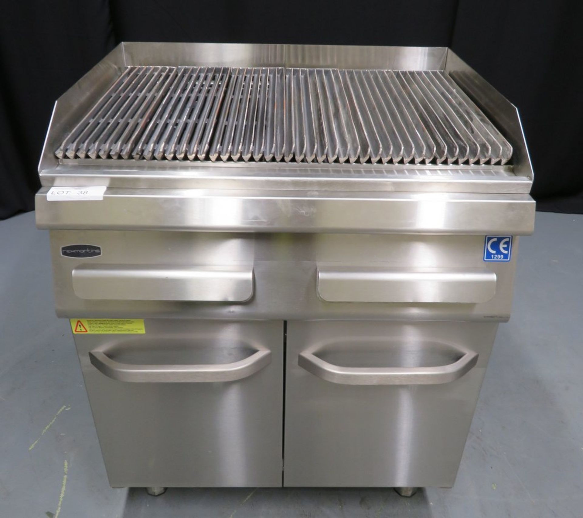 Heavy duty radiant chargrill with humidity feature, model G7V200G, gas, brand new no box - Image 2 of 12