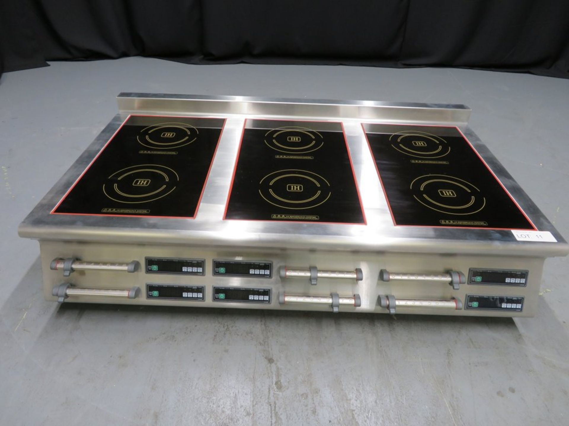 6 zone heavy duty countertop induction hob, model RDE-12A, 3 phase, brand new & boxed - Image 2 of 8