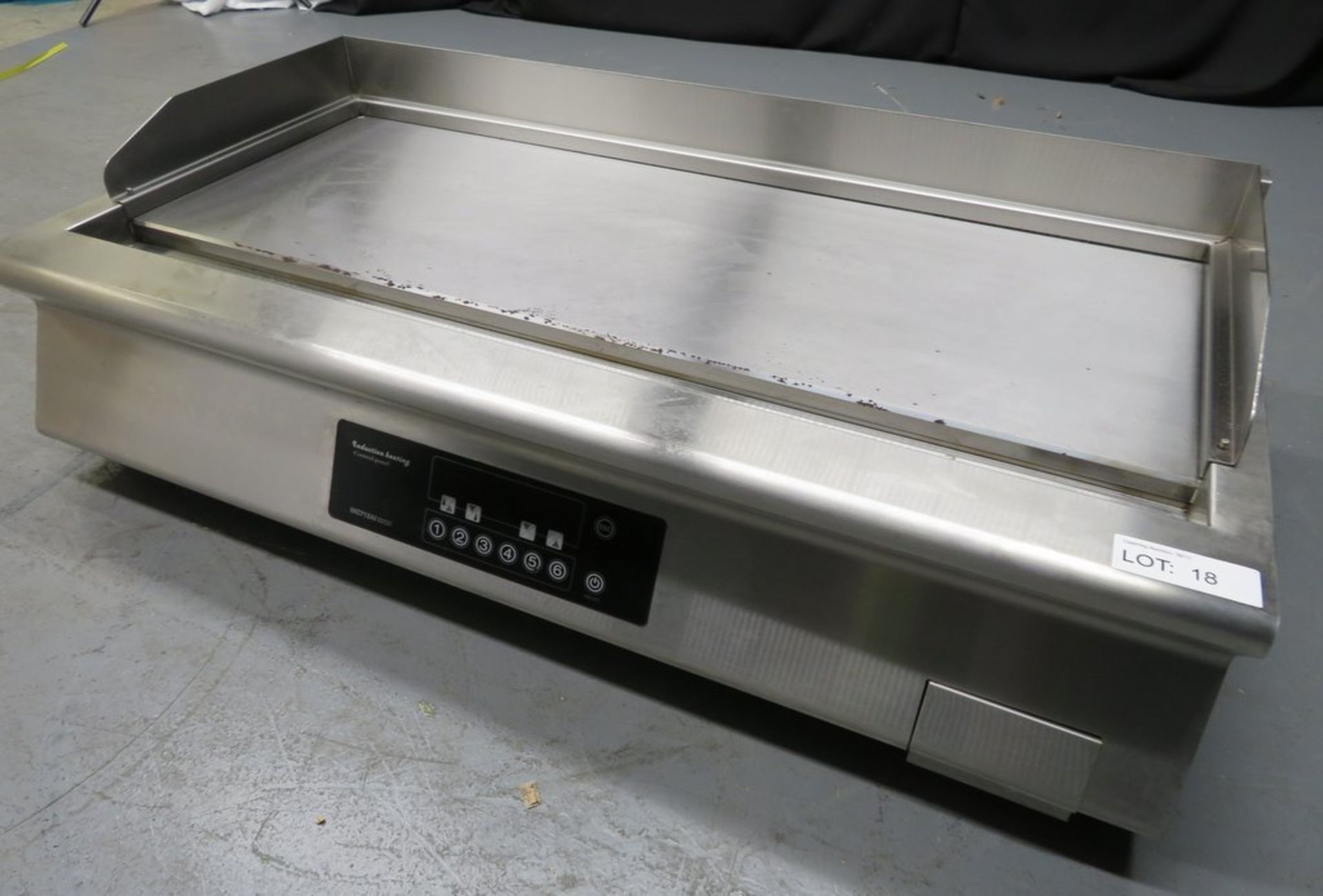 Heavy duty countertop induction griddle (smooth), model RDE-FG-12A, 3 phase, brand new & boxed - Image 3 of 8